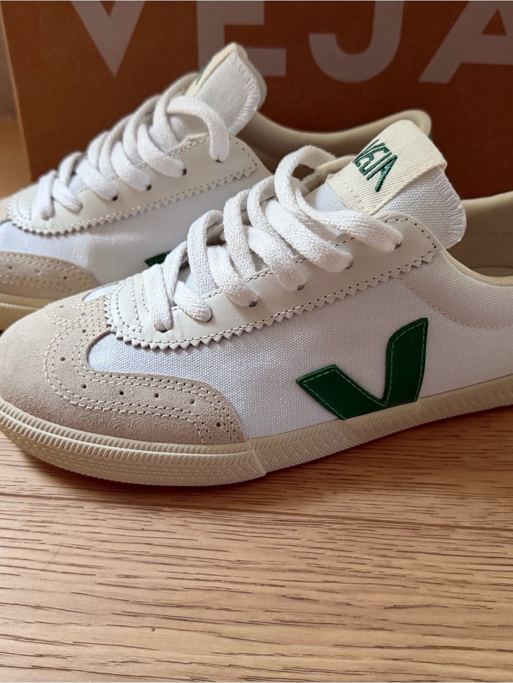 VEJA
Volley leather and suede-trimmed canvas sneakers - Picture 3 of 8